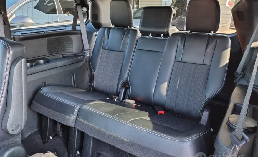 Lancia Voyager 2.8 Turbodiesel Platinum 177 CV