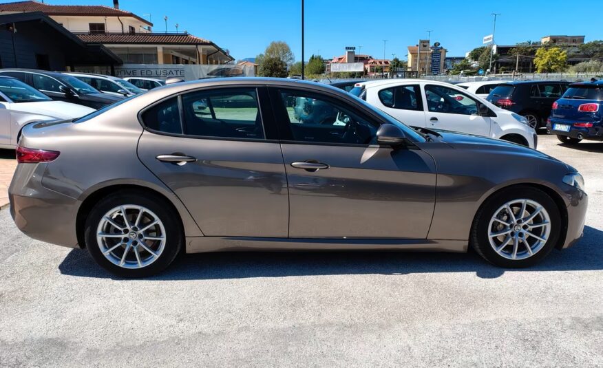 Alfa Romeo Giulia 2.2 Turbodiesel 150 CV