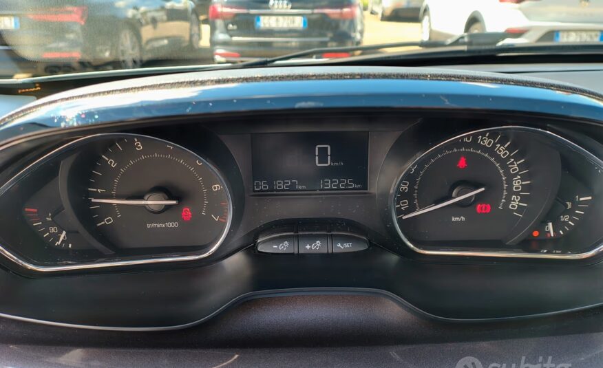 Peugeot 2008 PureTech 82 Allure