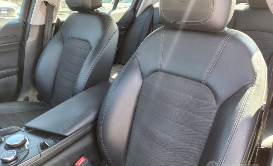 Alfa Romeo Giulia 2.2 Turbodiesel 150 CV