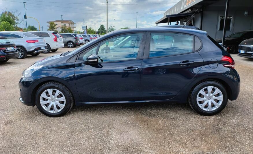 Peugeot 208 PureTech 82 5 porte Allure
