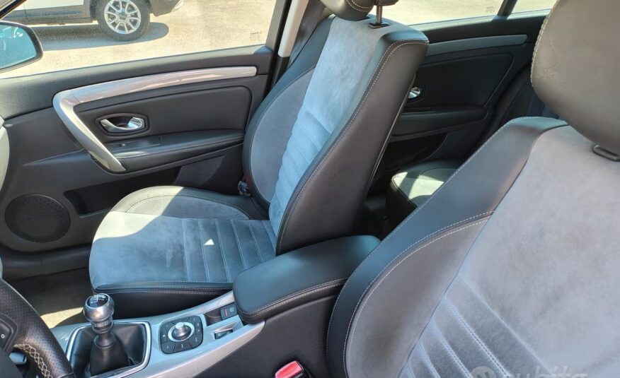 Renault Laguna 2.0 dCi 150CV SporTour 4Control