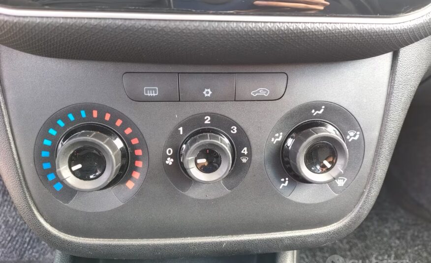Fiat Punto 1.4 8V 5 porte Easypower Lounge