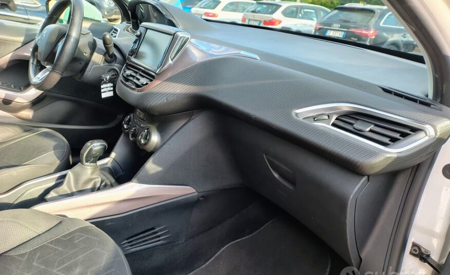 Peugeot 2008 1.2 VTi 82CV Allure