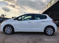 Peugeot 208 1.4 HDi 68 CV 5 porte Active