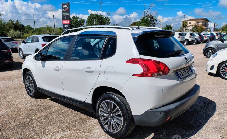 Peugeot 2008 PureTech 82 Allure