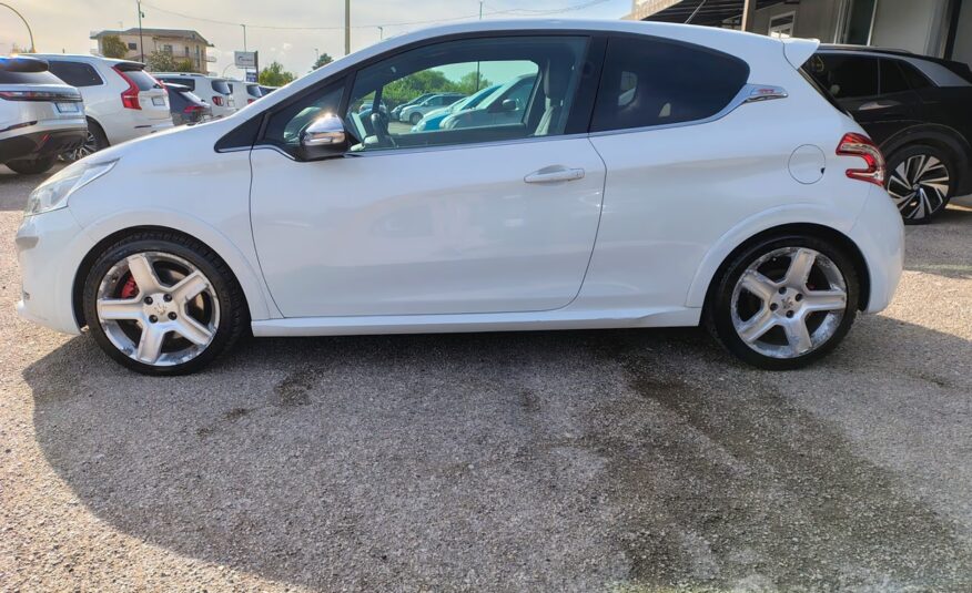 Peugeot 208 1.6 THP 200 CV 3 porte GTi