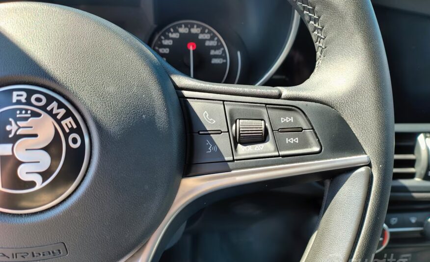 Alfa Romeo Giulia 2.2 Turbodiesel 136 CV Business