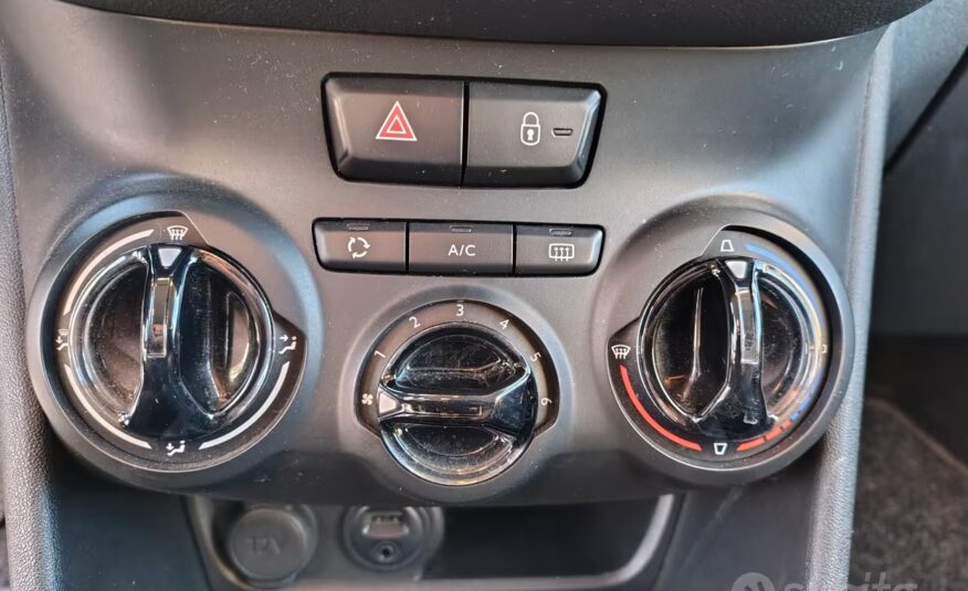 Peugeot 208 PureTech 82 5 porte Allure
