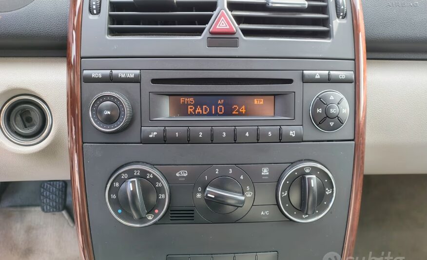 Mercedes-benz A 150 BlueEFFICIENCY Avantgarde