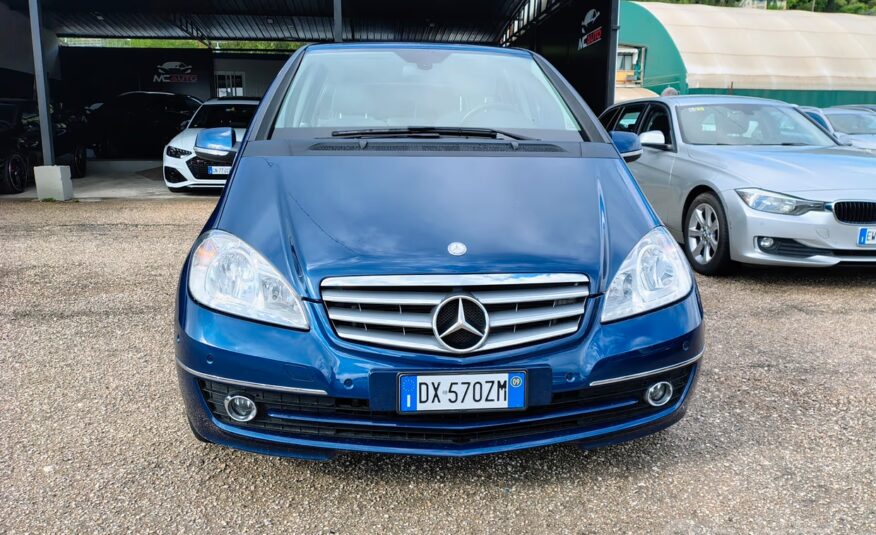 Mercedes-benz A 150 BlueEFFICIENCY Avantgarde