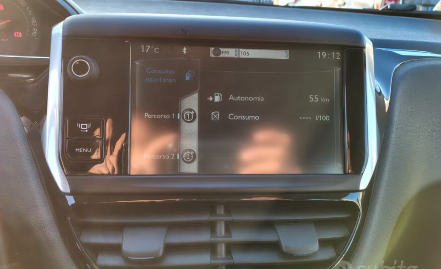 Peugeot 208 PureTech 82 5 porte Allure