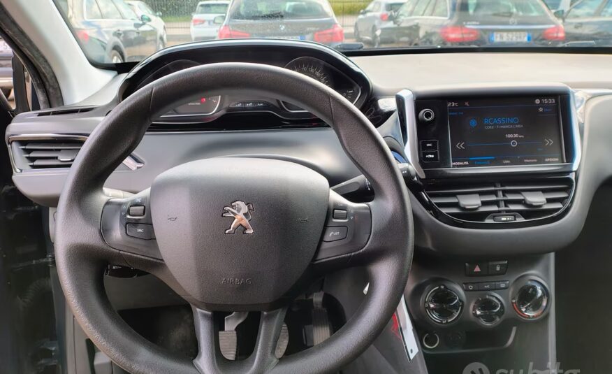 Peugeot 208 PureTech 82 5 porte Allure