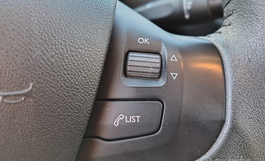 Peugeot 208 PureTech 82 5 porte Allure