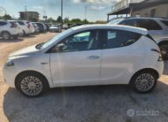 Lancia Ypsilon 1.2 69 CV 5 porte S&S Platinum