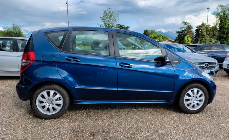 Mercedes-benz A 150 BlueEFFICIENCY Avantgarde