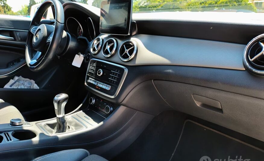 Mercedes-benz CLA 180 d Automatic Premium