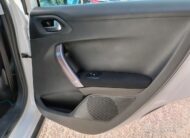 Peugeot 2008 1.2 VTi 82CV Allure