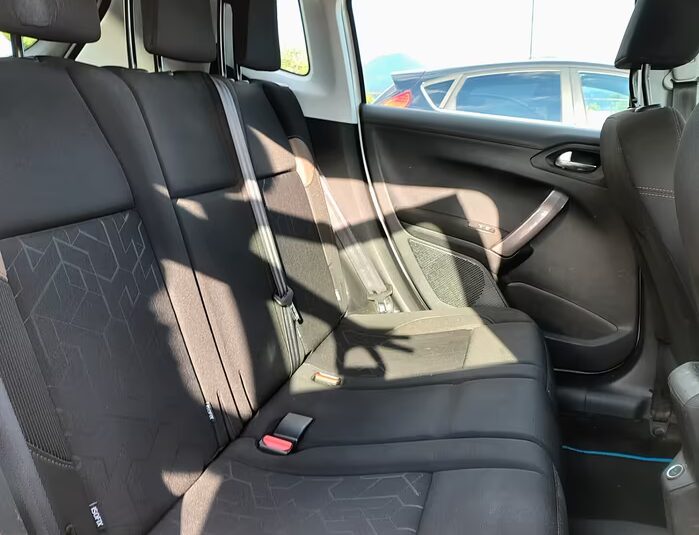 Peugeot 2008 1.2 VTi 82CV Allure