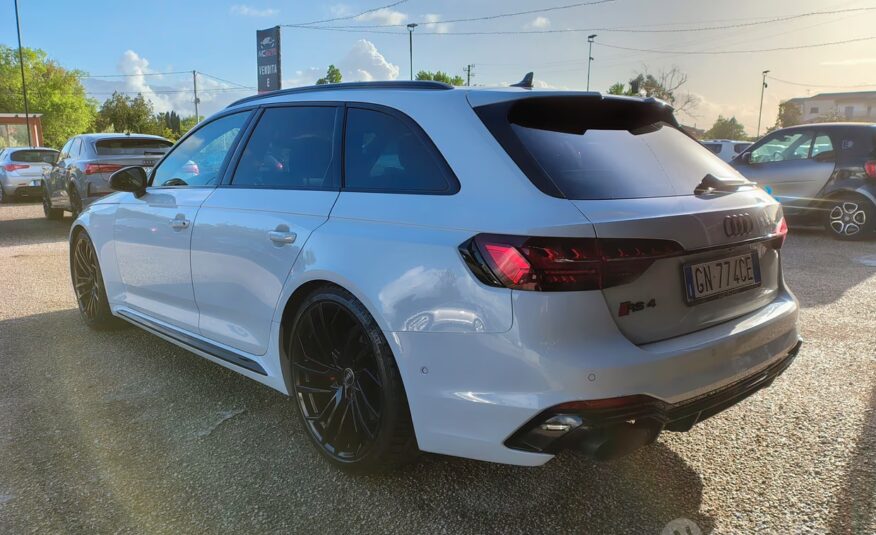 Audi A4 RS 4 STUPENDA