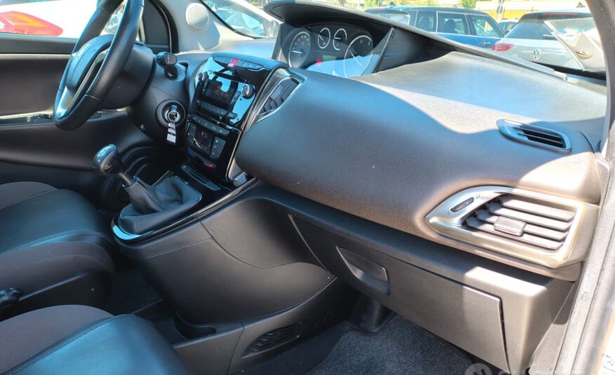 Lancia Ypsilon 1.3 MJT 16V 95 CV 5 porte S&S Plati