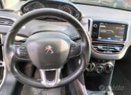 Peugeot 2008 1.2 VTi 82CV Allure