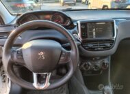Peugeot 208 PureTech 82 5 porte Allure
