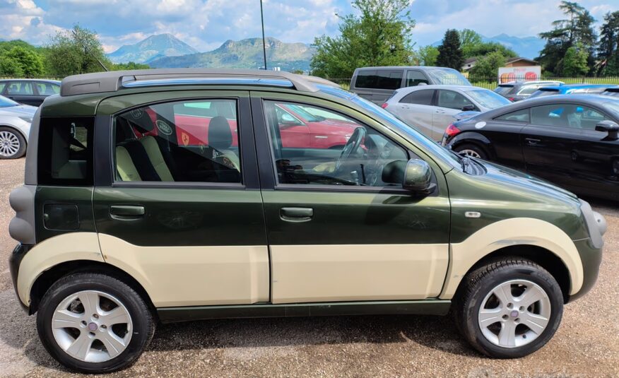 Fiat Panda 1.3 MJT 16V 4×4 Cross