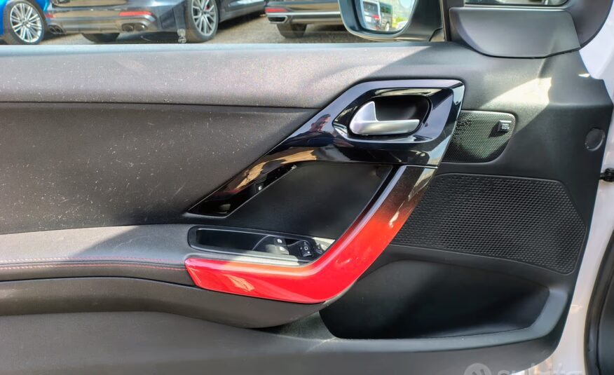 Peugeot 208 1.6 THP 200 CV 3 porte GTi