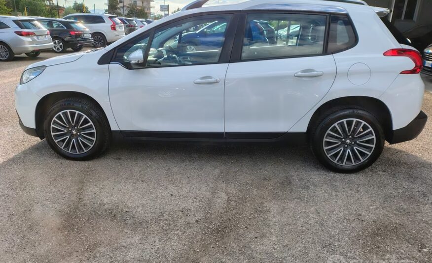 Peugeot 2008 1.2 VTi 82CV Allure