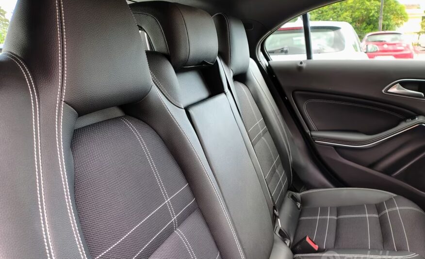 Mercedes-benz A 160 d Premium