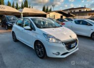 Peugeot 208 PureTech 82 5 porte Allure