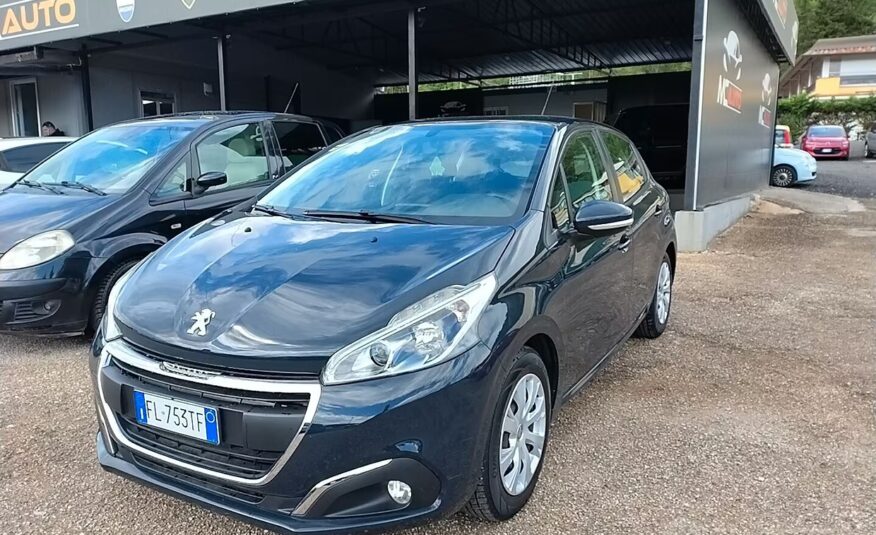 Peugeot 208 PureTech 82 5 porte Allure
