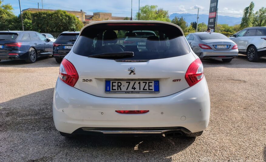 Peugeot 208 1.6 THP 200 CV 3 porte GTi