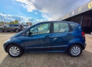 Mercedes-benz A 150 BlueEFFICIENCY Avantgarde