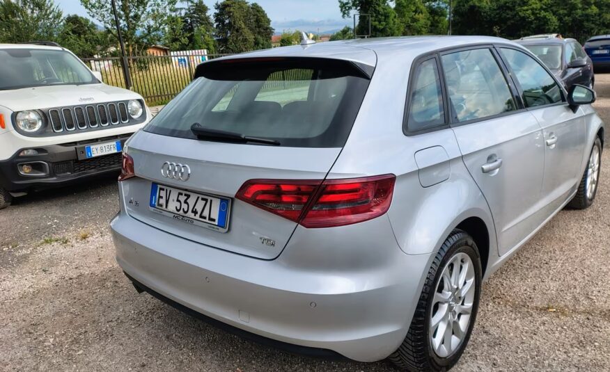 Audi A3 SPB 1.6 TDI clean diesel Ambition