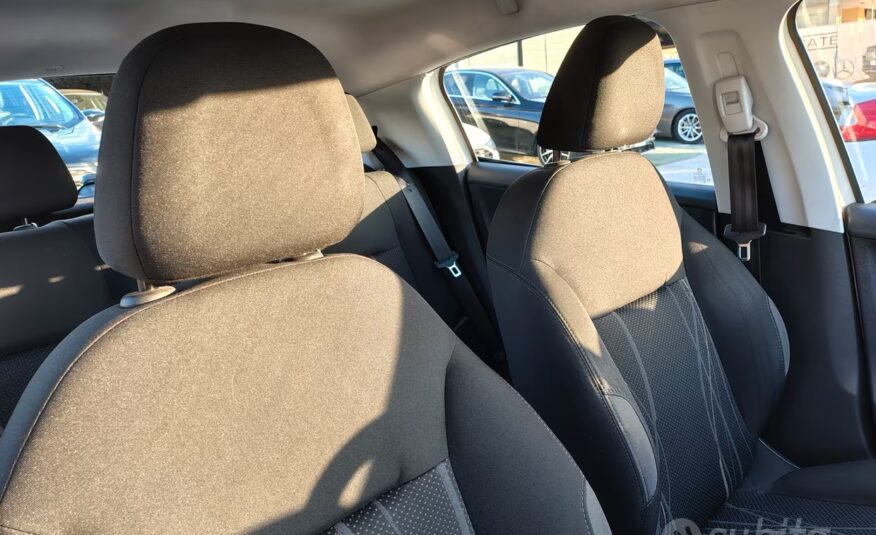 Peugeot 208 PureTech 82 5 porte Allure