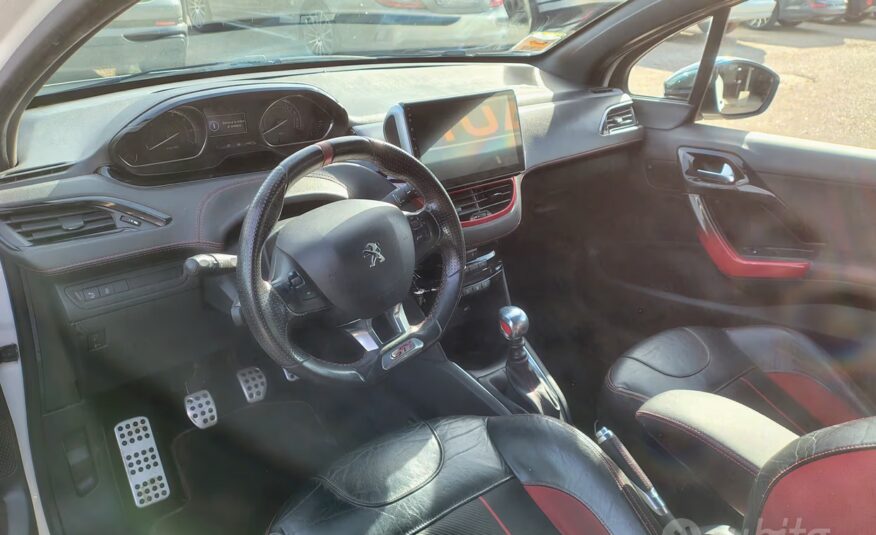 Peugeot 208 1.6 THP 200 CV 3 porte GTi