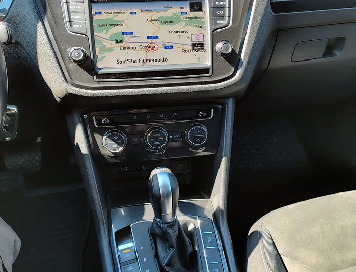 Volkswagen Tiguan 2.0 TDI SCR DSG 4MOTION Business