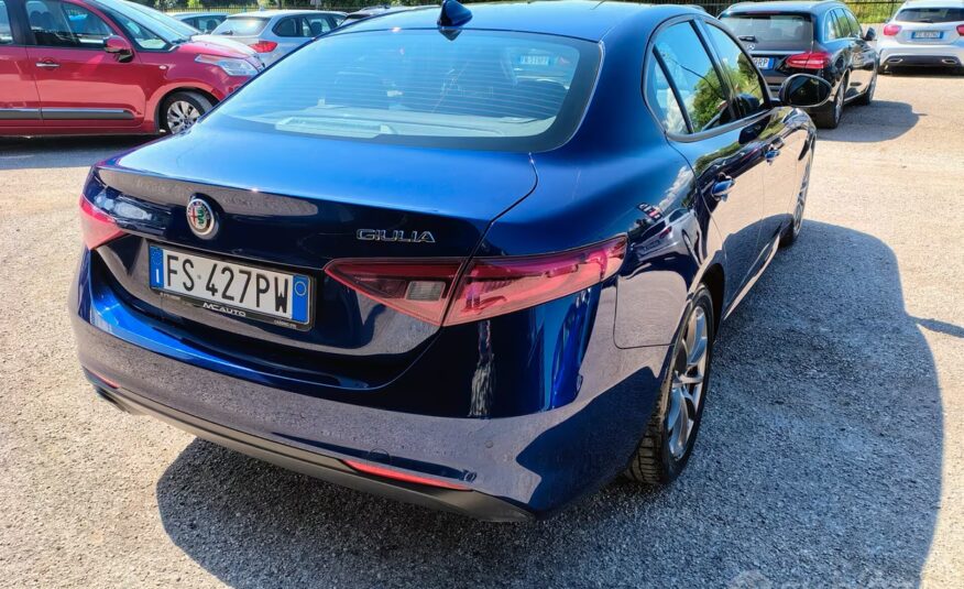 Alfa Romeo Giulia 2.2 Turbodiesel 136 CV Business