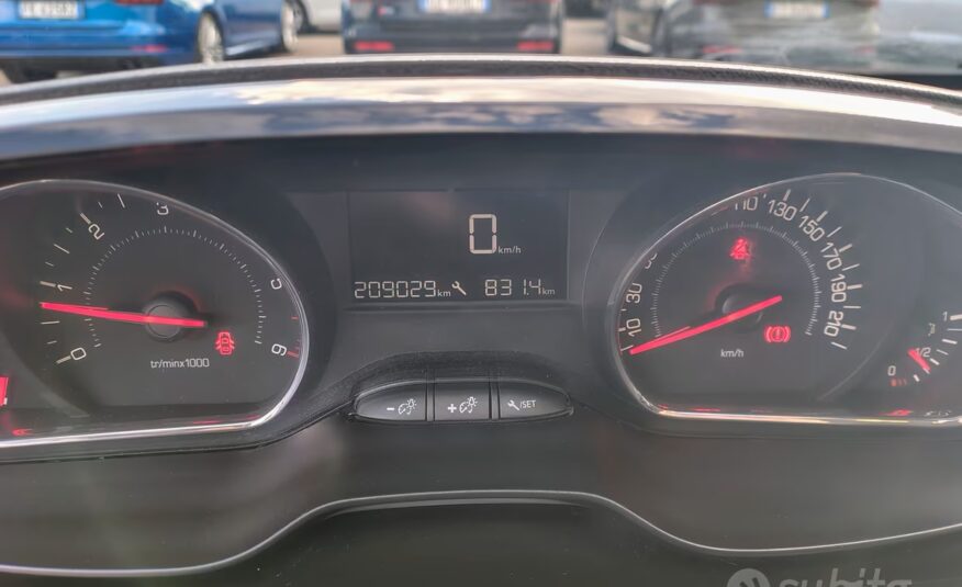 Peugeot 208 1.4 HDi 68 CV 5 porte Active