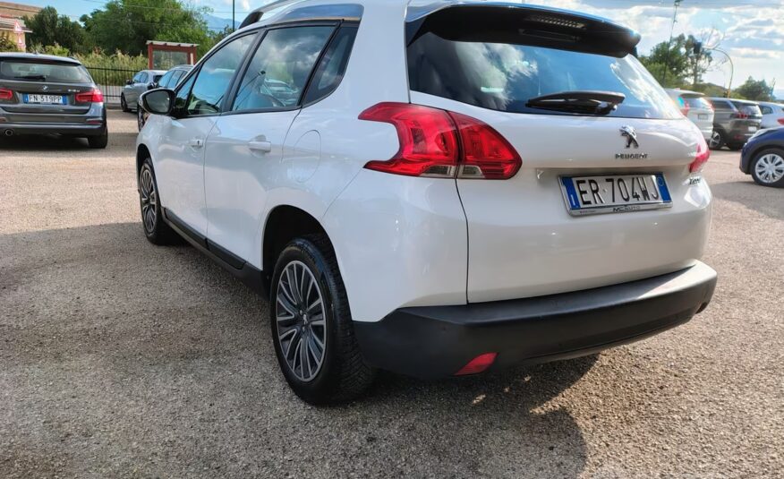 Peugeot 2008 1.2 VTi 82CV Allure