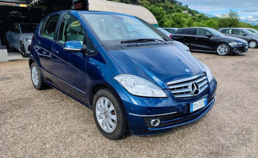 Mercedes-benz A 150 BlueEFFICIENCY Avantgarde