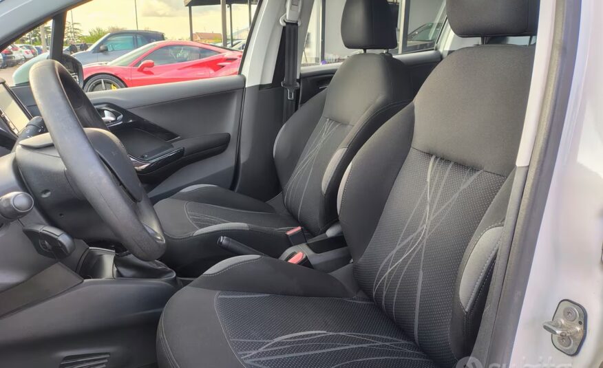 Peugeot 208 1.4 HDi 68 CV 5 porte Active