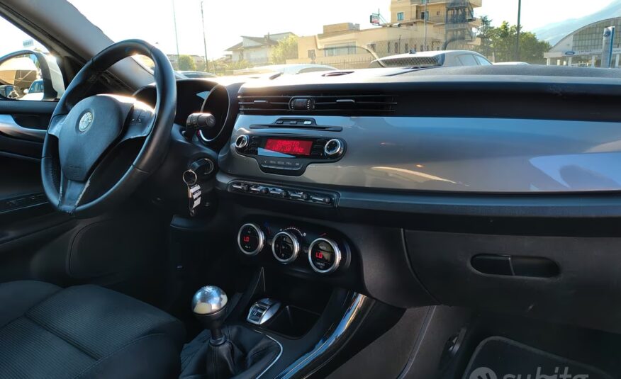 Alfa Romeo Giulietta 1.6 JTDm-2 105 CV Distinctive