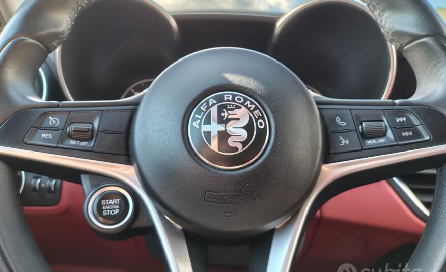 Alfa Romeo Giulia 2.2 Turbodiesel 180 CV Super