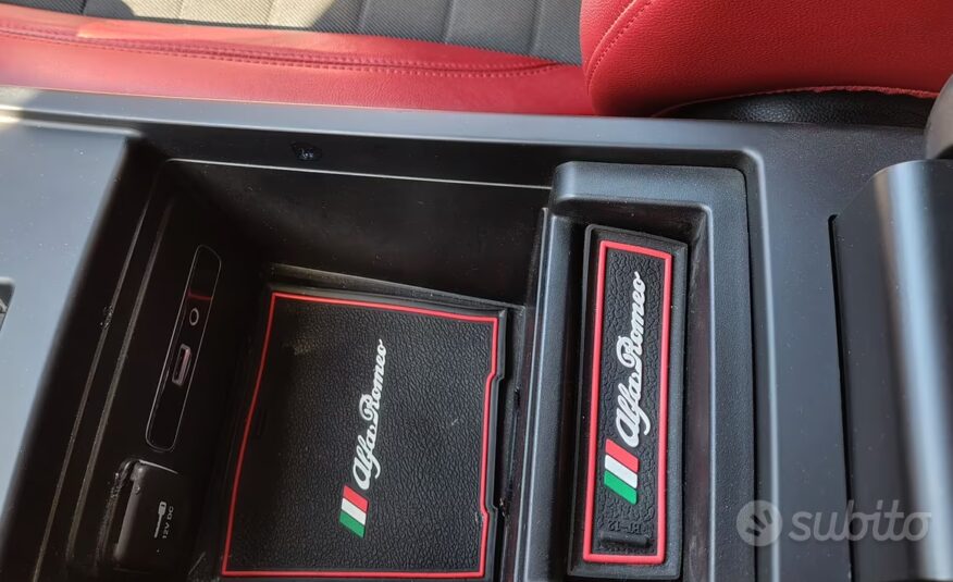 Alfa Romeo Giulia 2.2 Turbodiesel 180 CV Super