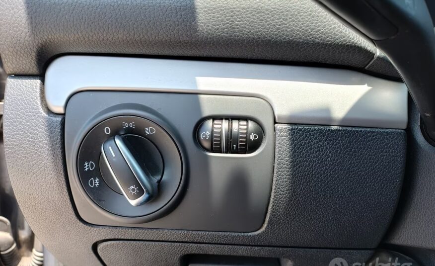 Volkswagen Golf 1.6 Highline BiFuel