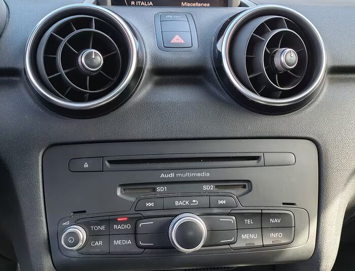 Audi A1 1.6 TDI 90CV S-LINE “OK NEOPATENTATI”