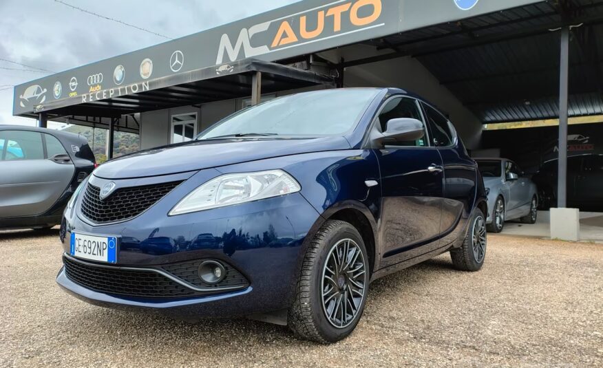 Lancia Ypsilon 1.0 FireFly 5 porte S&S Hybrid Ecoc
